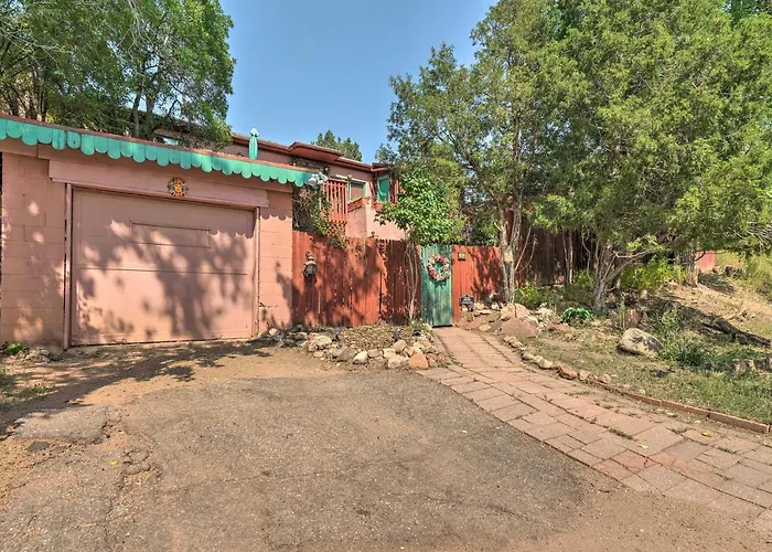 Colorful Bungalow By Pikes Peak/Garden Of The Gods