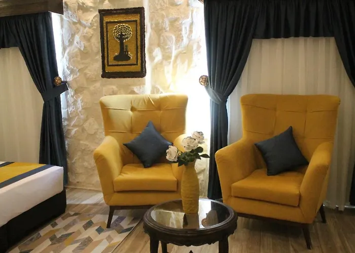 Mount Nebo Hotel & Restaurant Madaba City Center