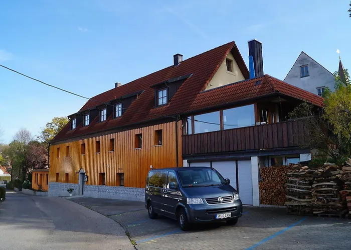 Gelber Loewe B&B Nichtraucherhotel