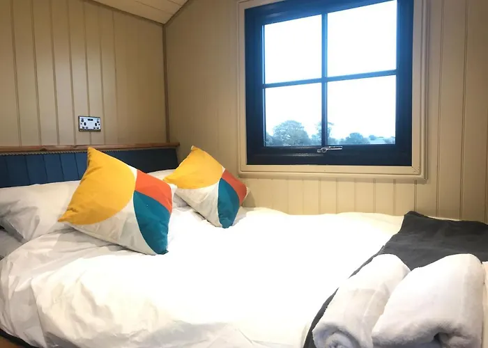Chichester Shepherds Hut