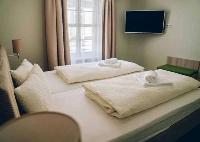 Adelheid Hotel Garni