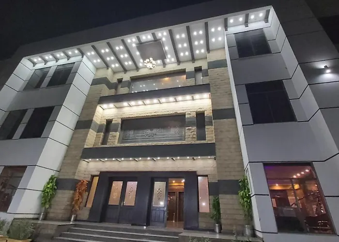 Royaute Luxury Hotel Sialkot