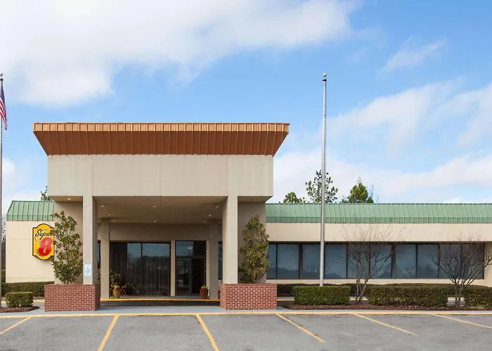 Super 8 By Wyndham Atoka