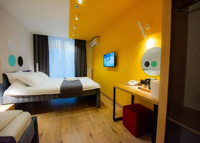 Hotel 4 Llulla