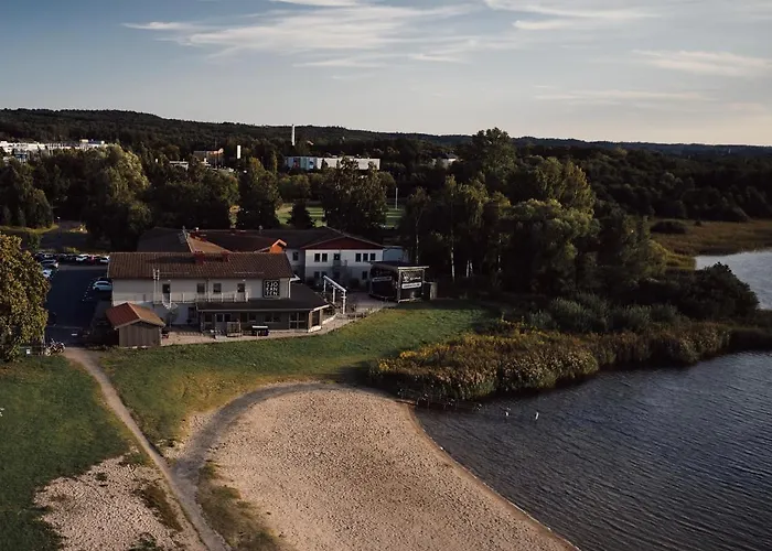 Hasse Pa Sjoekanten Hotell & Restaurang