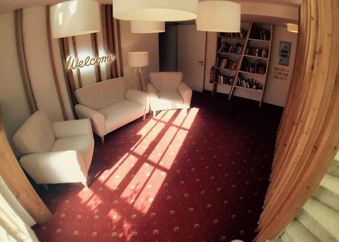 Seehotel Am Hallstaettersee Modern Rooms With Ac
