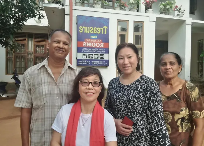 Treasure House Tourist Rest