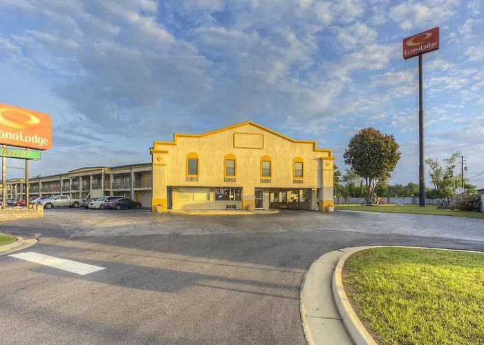 Econo Lodge Byron Near Historic District - Warner Robins