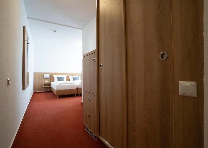 Nineofive Hotel