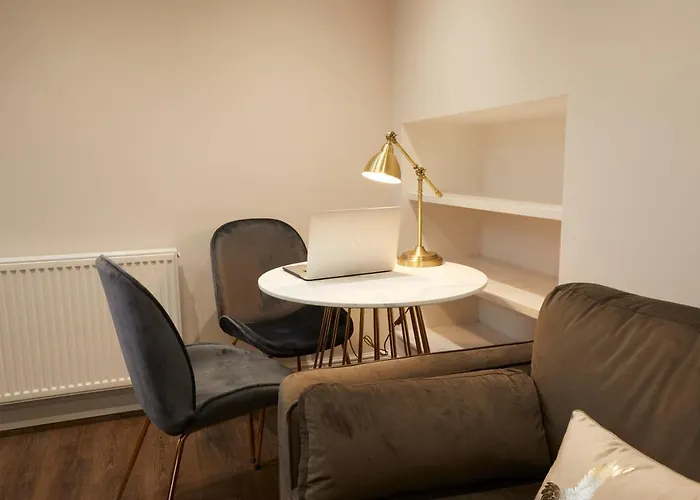 Three Cranes Serviced Apartments