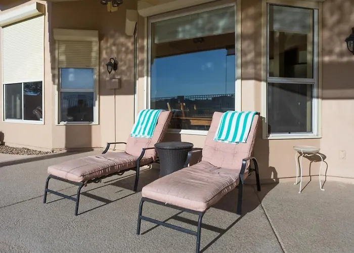 Spacious Golf Course House With Pool Heater, Spa
