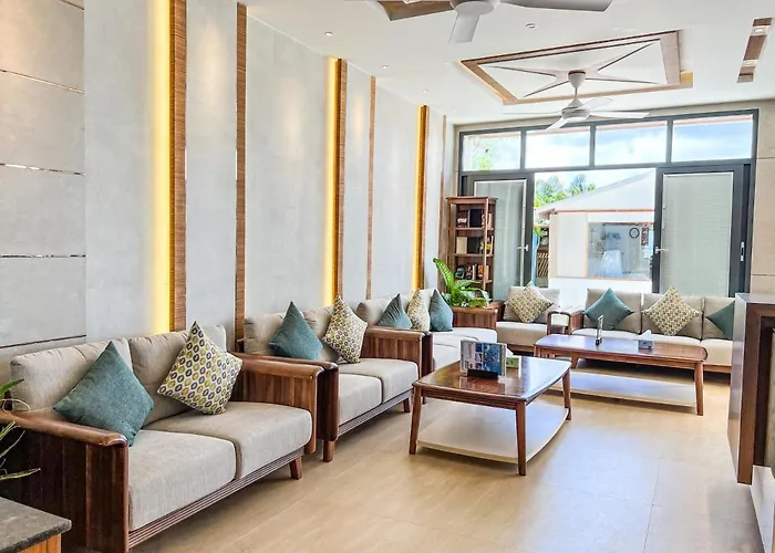 Triton Prestige Seaview And Spa