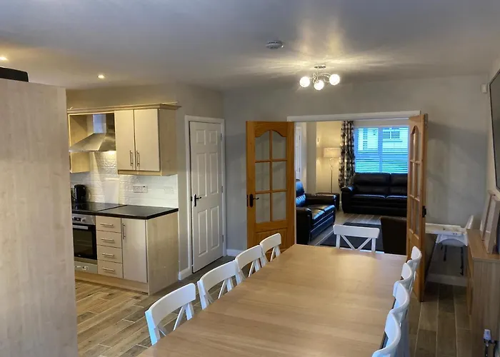 Hopefield Premium Holiday Home Portrush Sleeps 10 4 Bedrooms