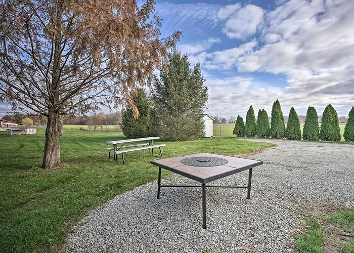'Rise And Shine Farm' In Goshen W/ Bbq & Fire Pit!