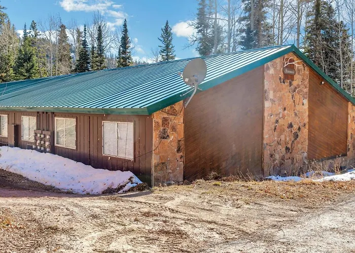Beautiful Ski-In Ski-Out Condo Located On The Eagle Point Resort! Condo