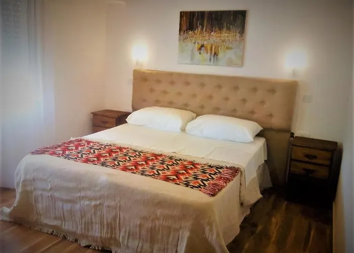 Dino'S Hotel