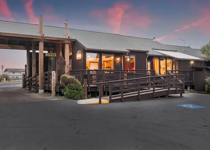 Harbor Lite Lodge