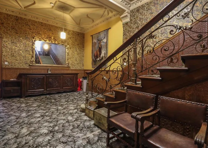 Woodside House