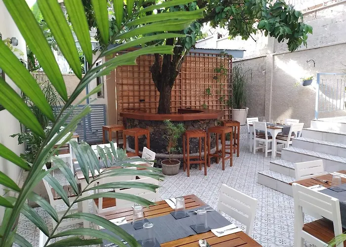 Cole Street Guesthouse