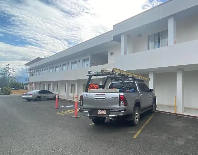 Hotel San Isidro