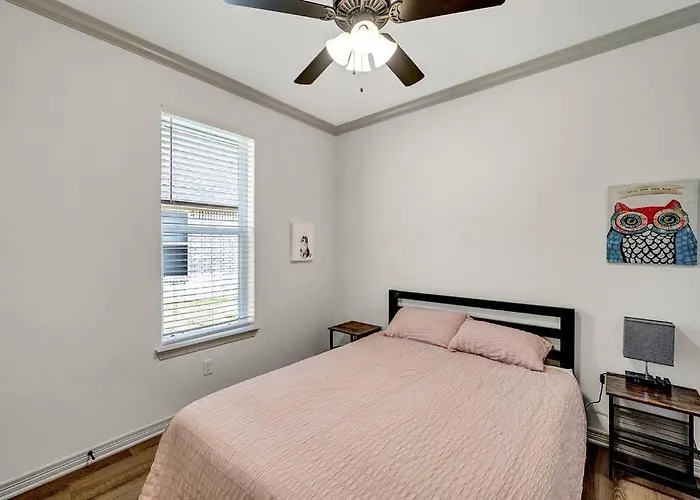 Alamo Luxury Living Up To 11