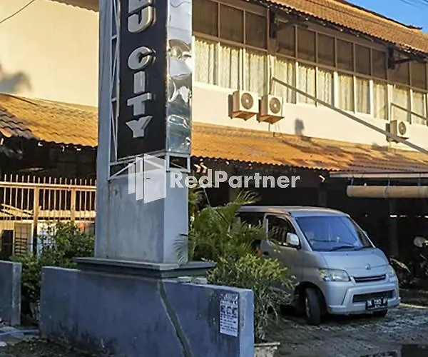 Palu City Guest House Mitra Reddoorz