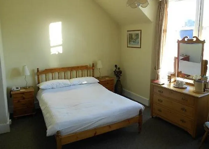 Cairn Hotel