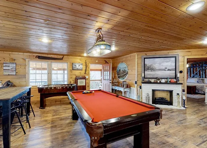 Lucky Clover Cabin
