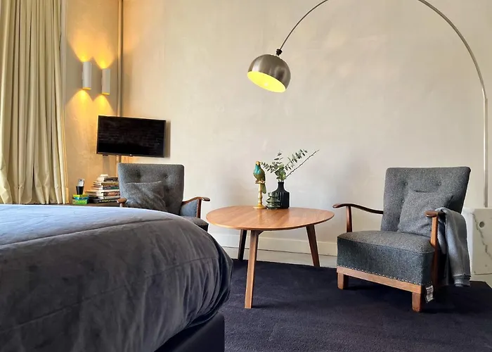 Van der Gang Suites