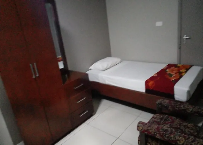 Sunseekers Outrigger Hotel