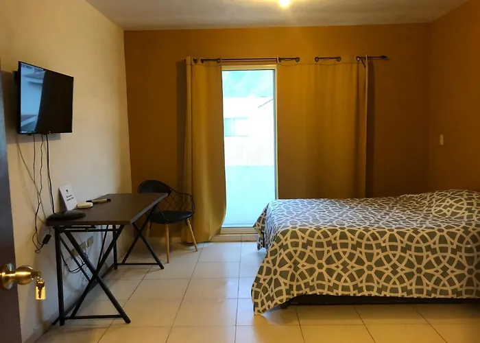 Consulado Suites
