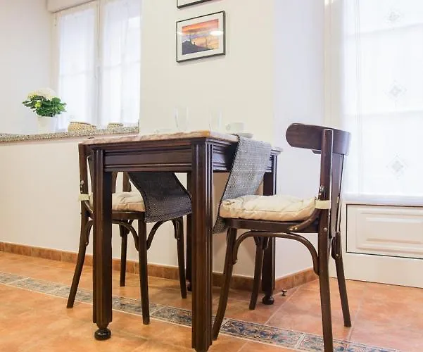 Hotel y Apartamentos La Lonja