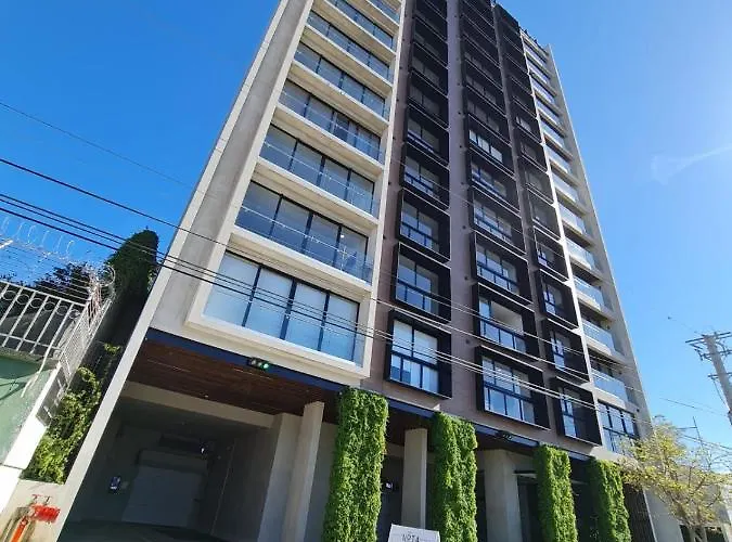 BEE Suites San José - Escalante