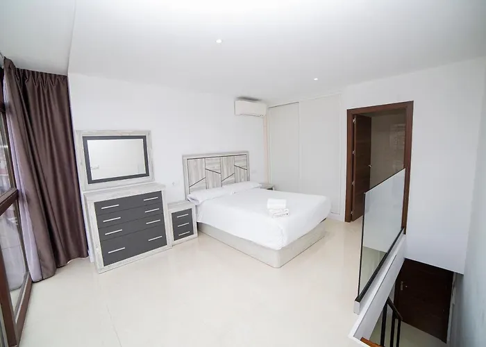 Apartamentos Turísticos Los Olivos