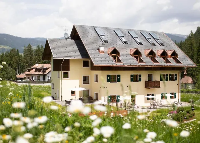 Natura Boutique Chalet Wellness Spa