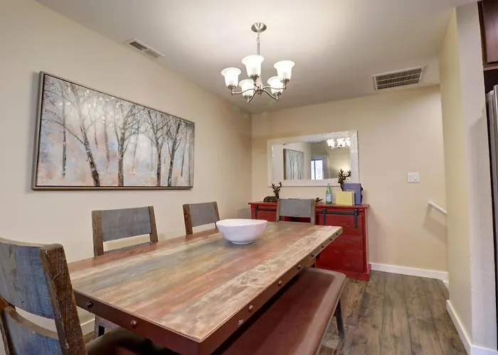201 Point Drive Condo