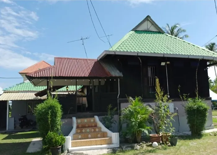 Oyo Home 90495 Homestay Kampung Kota Aur