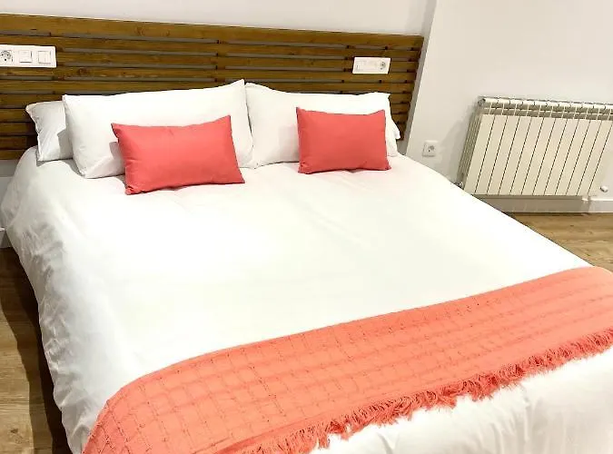 Estrada Suites