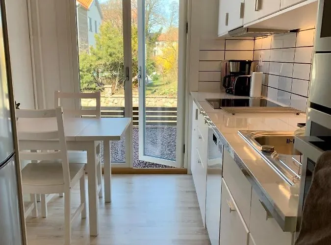 Toppmodern Familjelaegenhet Naera Kalmar Slott Och Langviksbadet