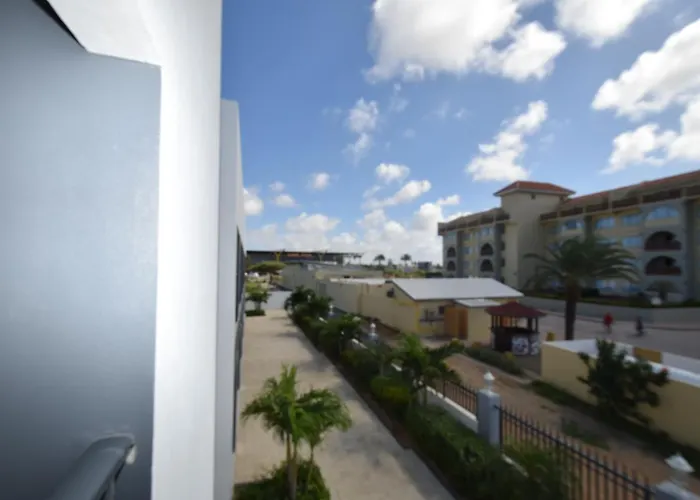 Arena Condos Aruba - Few Steps From Eagle Beach!