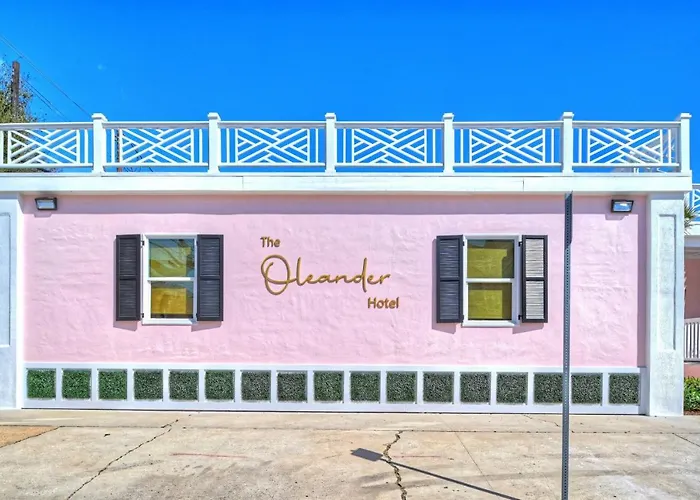 Room 4 Oleander Hotel Downtown Galveston Hotel Near Cruise Terminal & Beach