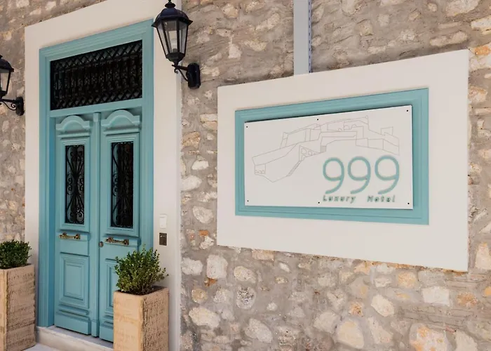 999 Luxury Hotel
