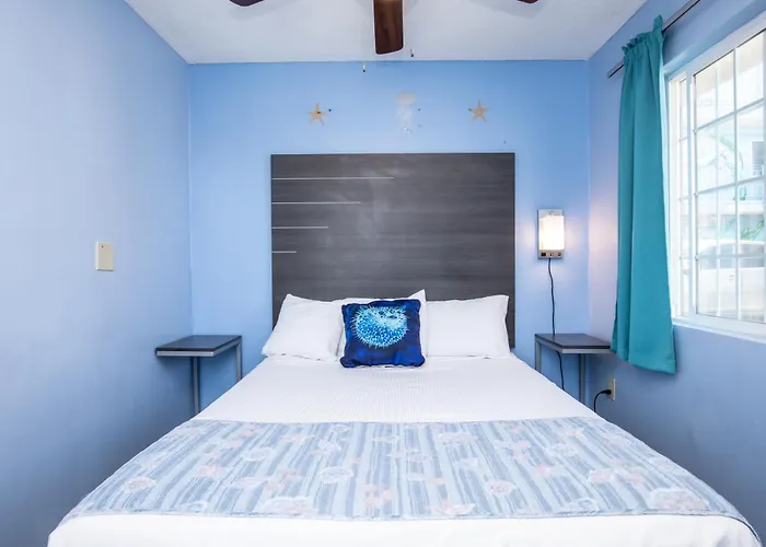 Aqua Breeze Inn