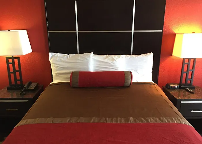 Harbor Inn & Suites Oceanside Marina Camp Pendleton