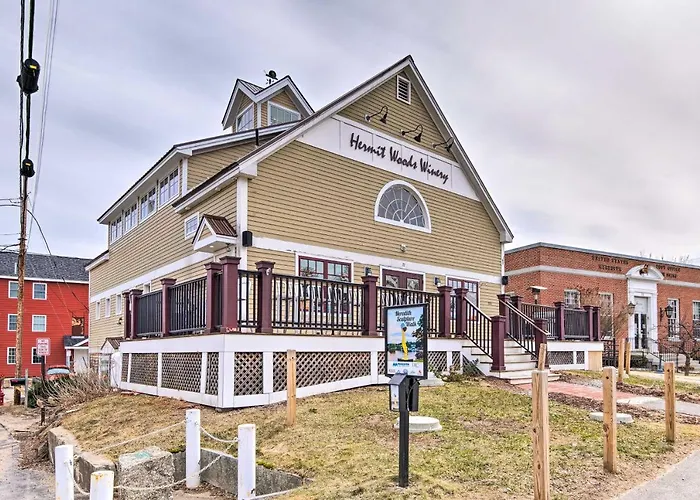 Historic Meredith Home: Walk To Town Center!