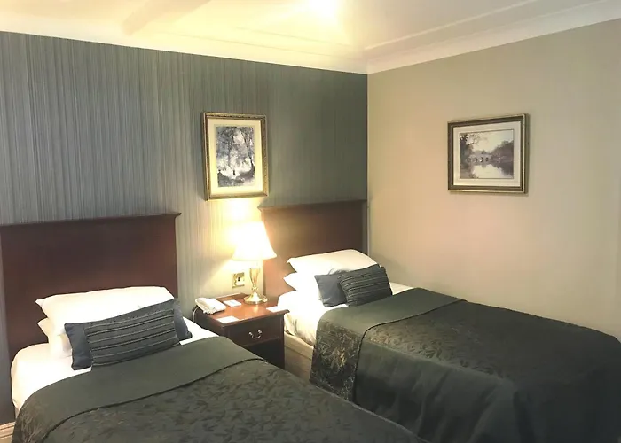 Cairn Hotel