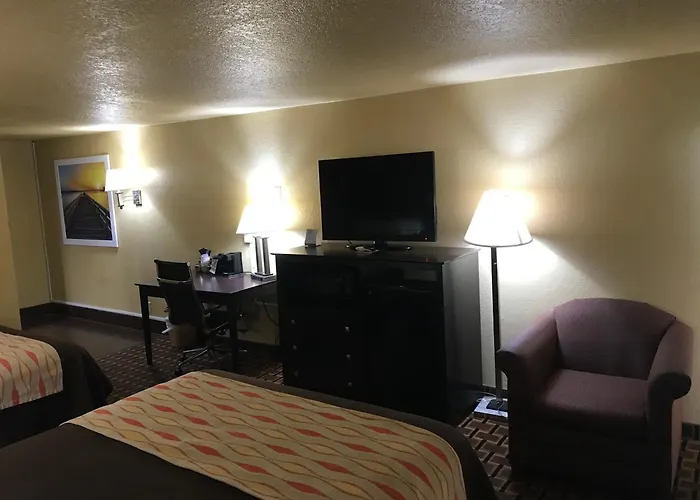 Days Inn By Wyndham Joplin