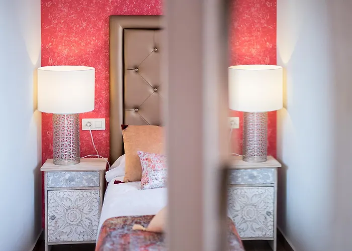 Alhambra Boutique Apartments By Pmc Resorts