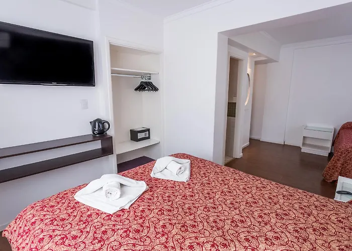 Estocolmo Hotel by bund