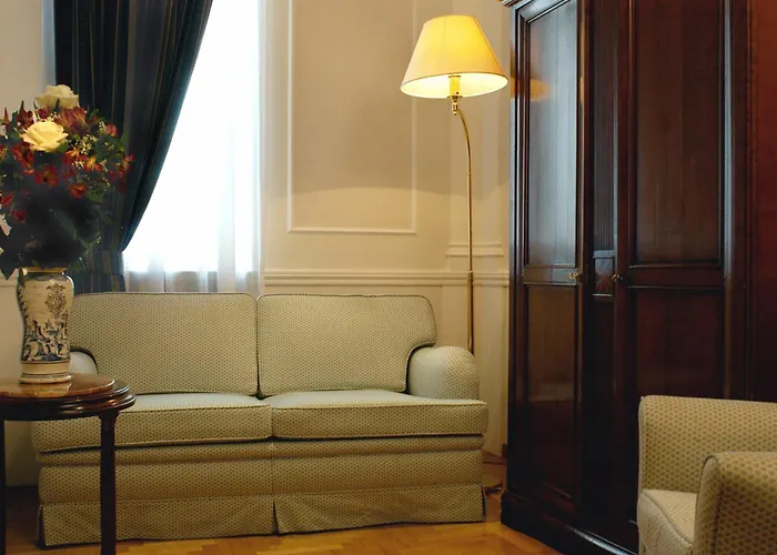 Hotel Flora